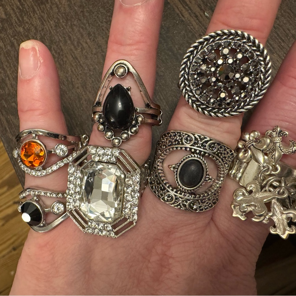Elegant Silver and Black Ring Set
